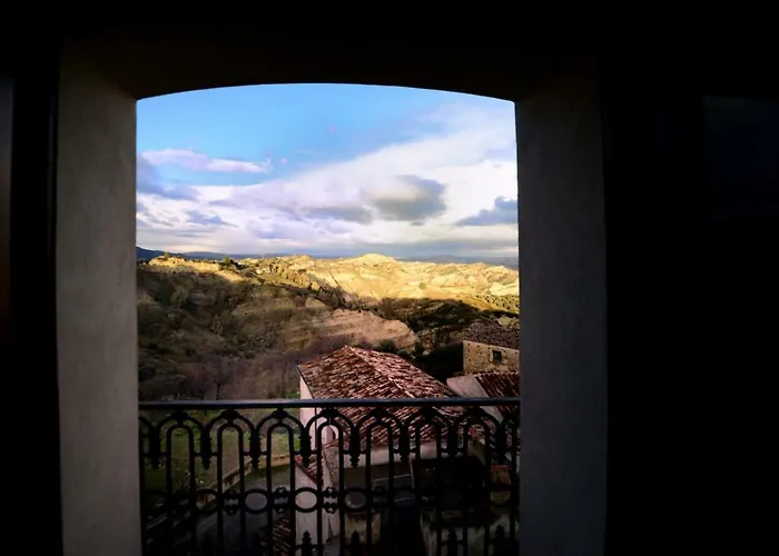 Palazzo Scelzi 3* Aliano